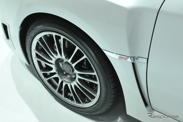 スバル インプレッサ WRX STIカーボン