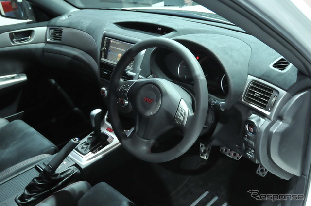 スバル インプレッサ WRX STIカーボン