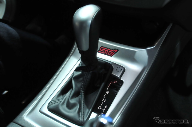 スバル インプレッサ WRX STIカーボン