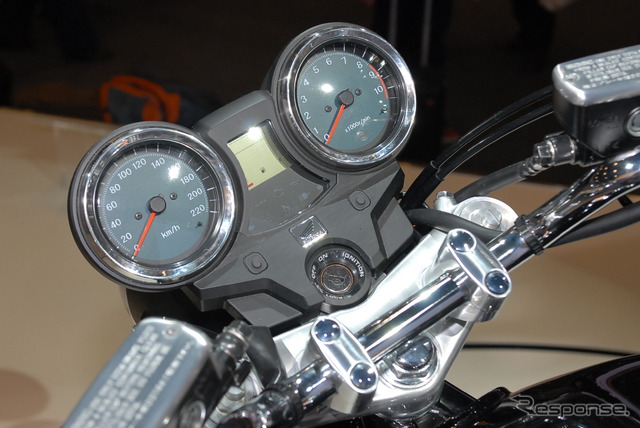 ホンダ CB1100