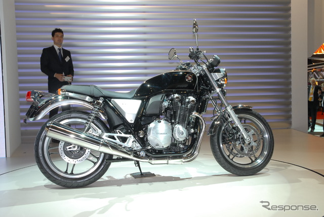 ホンダ CB1100