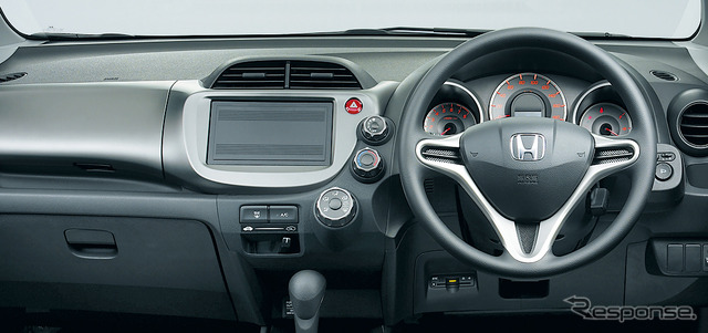 フィット1.3G・スマートセレクション (FF/CVT車)