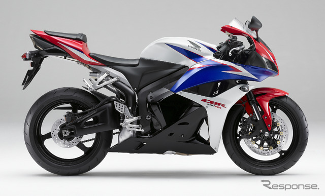CBR600RR（トリコロール）