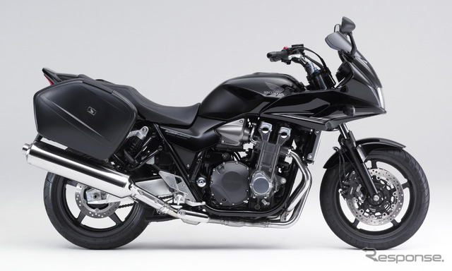CB1300 SUPER TOURING (グラファイトブラック)