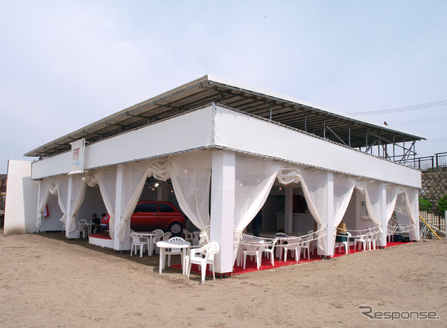 FIATカフェ＠Yuigahama Beach