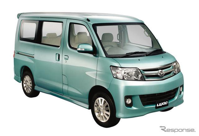 ルクシオ（インドネシア販売車種）