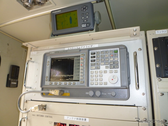 車載型地球局(衛星通信車)