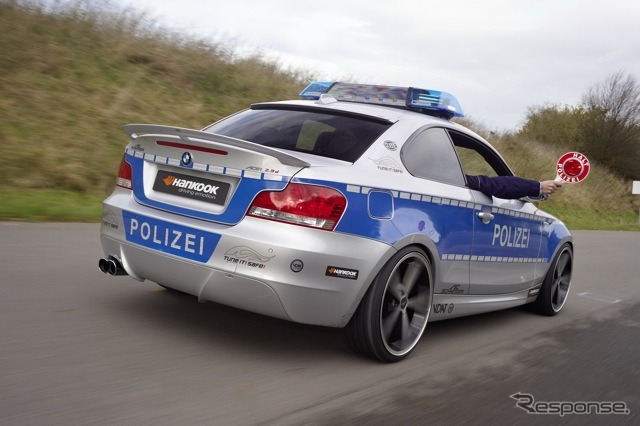 BMW1シリーズクーペ、ポリスカー仕様