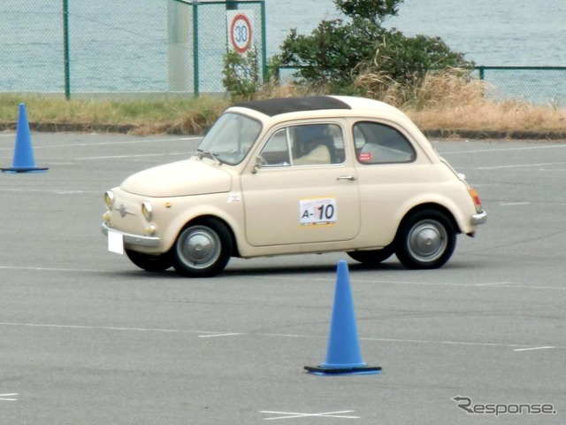 京都から参加の1969年フィアット500