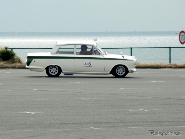 京都から参加の1963年ロータス・コーティナMk1