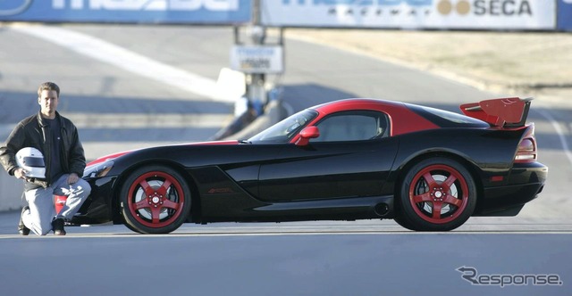 バイパー SRT10 ACR