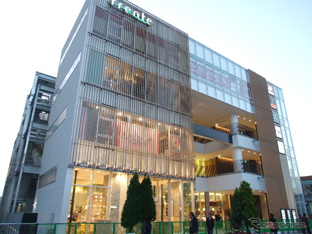 12月3日に南大沢駅前にオープン