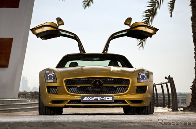 SLS AMGデザートゴールド