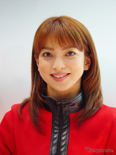 【キャンピング＆RVショー写真蔵】こんな女の子とアウトドアで---写真18点