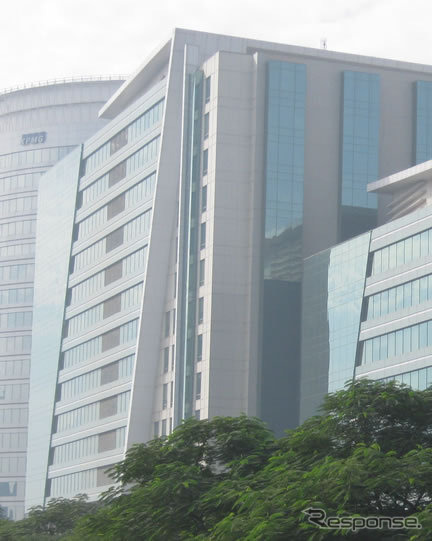 インド駐在員事務所が入居する DLF Cyber City Complex内ビル