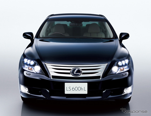 LS(10月16日にLS400、11月9日にLS600がマイナーチェンジ)