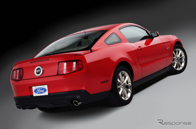 フォード マスタング GT 5.0リットル V8