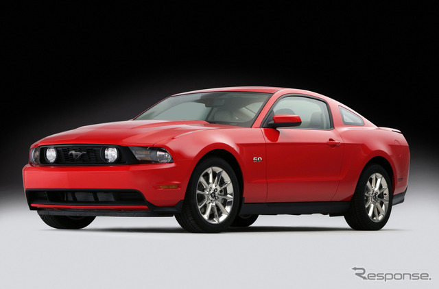 フォード マスタング GT 5.0リットル V8