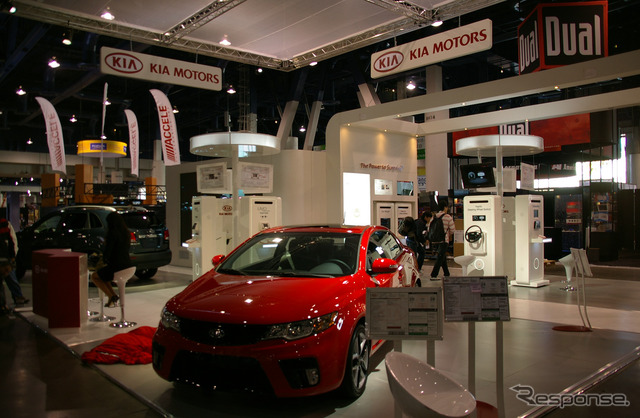 KIAブースには先日発表されたばかりの「UVO」デモ機が設置されていた。