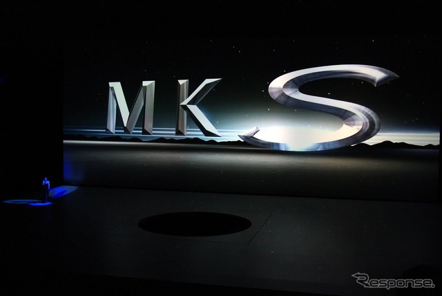 リンカーン、新型『MKX』を発表