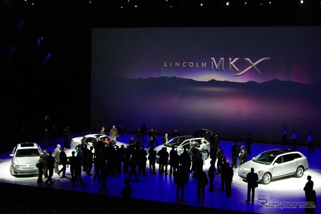 リンカーン、新型『MKX』を発表