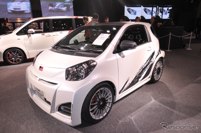 トヨタ iQ スーパーチャジャーコンセプト
