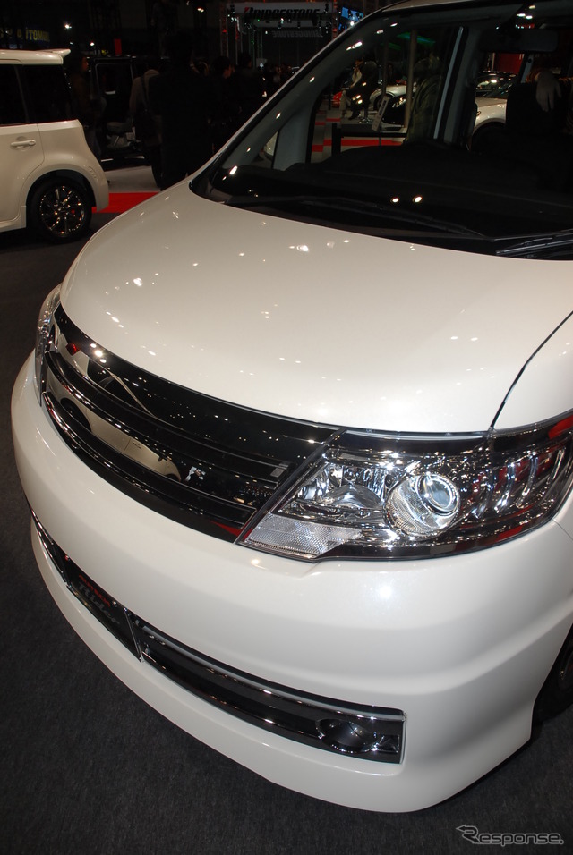 日産 セレナ ライダー