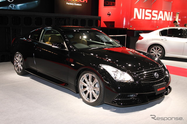 スカイライン・クーペ・スポーティパッケージ。ベース車両のグレードは「370GT Type SP」(DBA-CKV36)