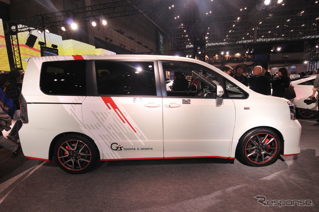 トヨタ ヴォクシー Gスポーツコンセプト
