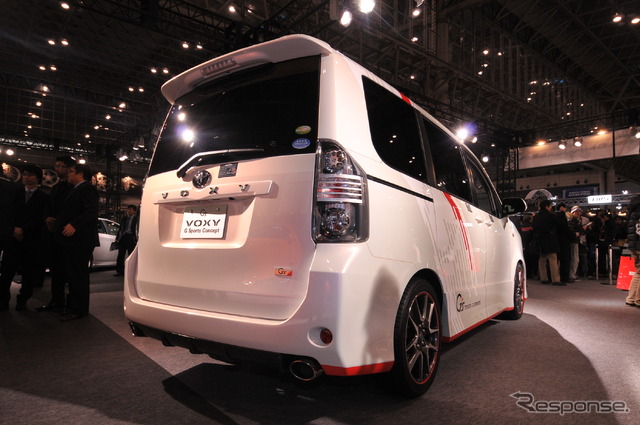 トヨタ ヴォクシー Gスポーツコンセプト