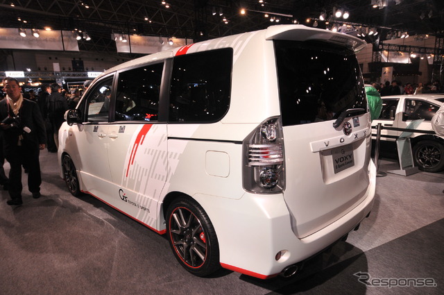 トヨタ ヴォクシー Gスポーツコンセプト