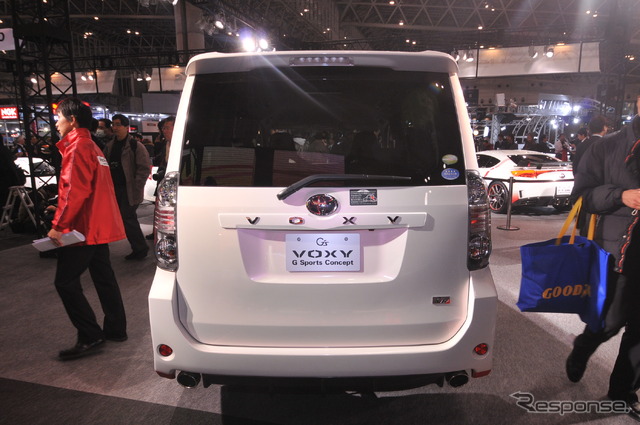 トヨタ ヴォクシー Gスポーツコンセプト