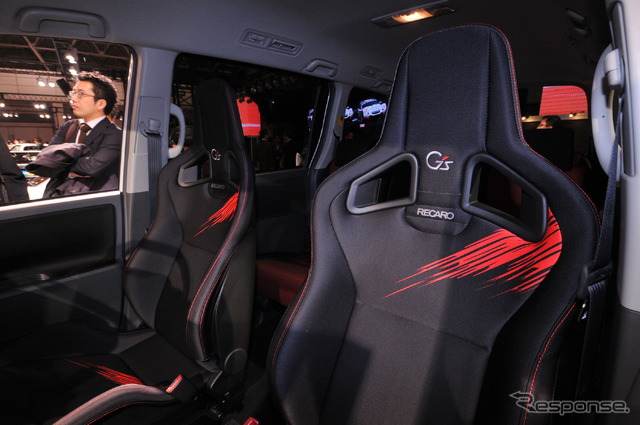トヨタ ヴォクシー Gスポーツコンセプト