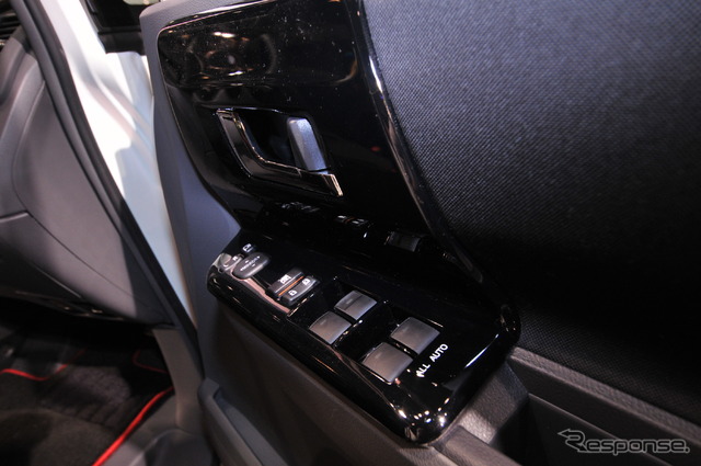 トヨタ ヴォクシー Gスポーツコンセプト