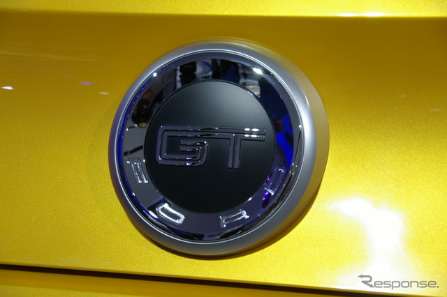 フォード マスタング GT 5.0リットル V8