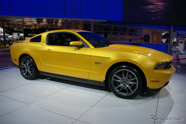 フォード マスタング GT 5.0リットル V8