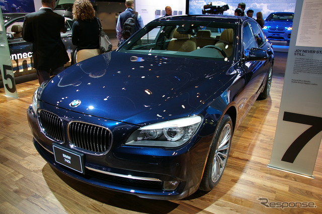 BMW 740i