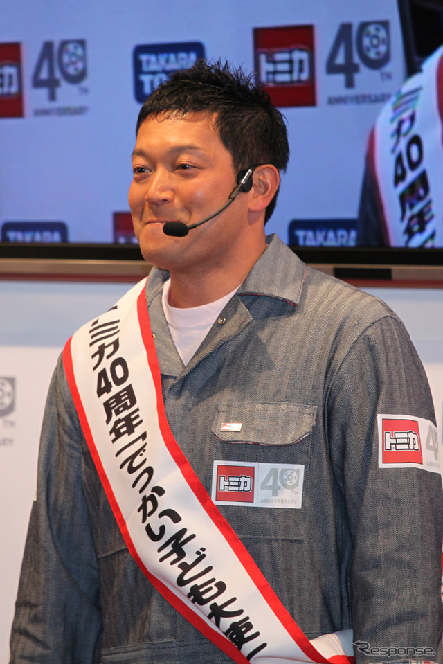 トミカ好き、つなぎ好きのぐっさん、「このつなぎ、いただけますか」