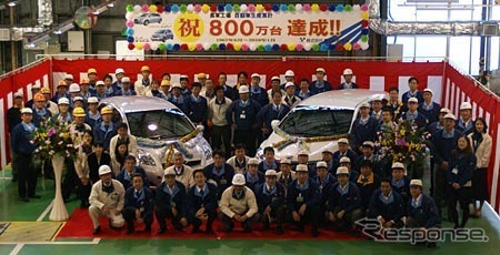 自動車累計生産台数800万台を達成