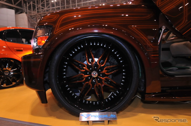 インフィニティ QX56「Pimp My QX」（J-LUG）