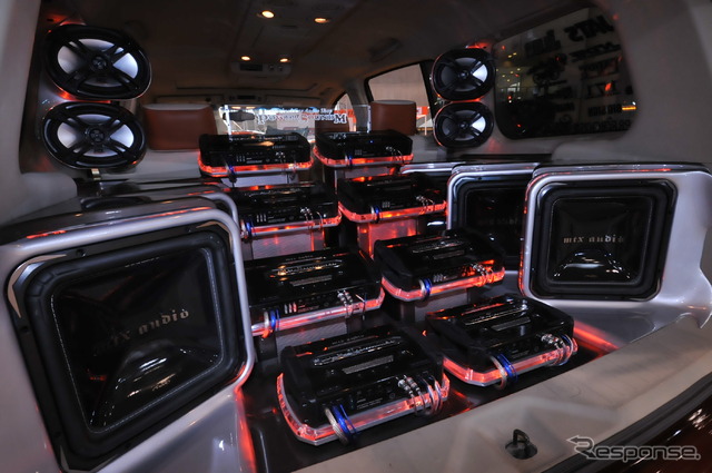 インフィニティ QX56「Pimp My QX」（J-LUG）