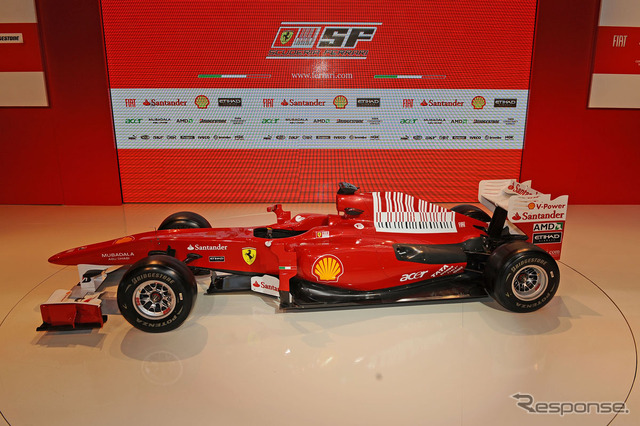 2010年F1マシン「F10」発表会（28日）