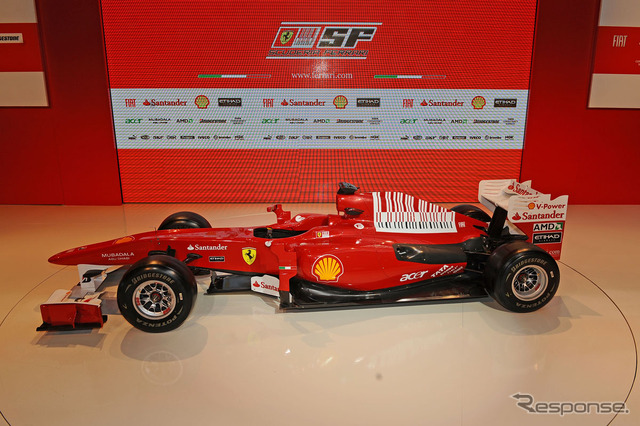 2010年F1マシン「F10」発表会(28日)