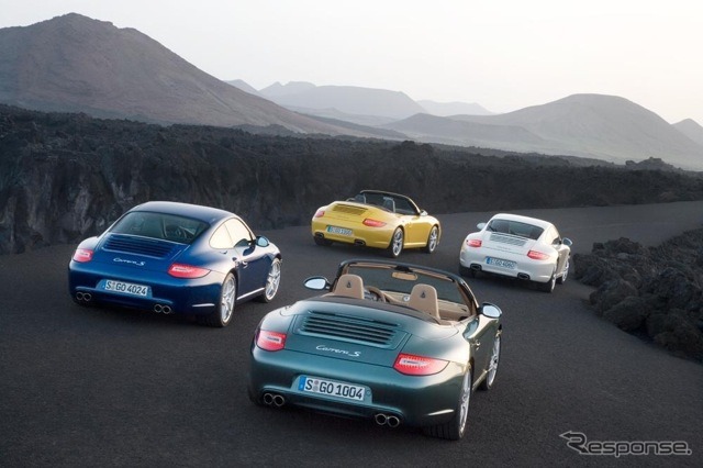 911