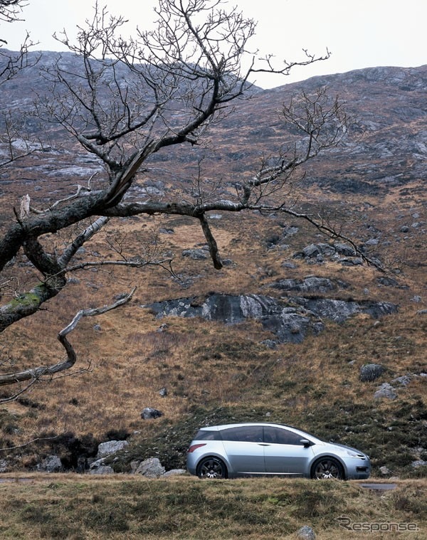 【ジュネーブショー2003写真蔵】日産『エバリア』がもっとわかる