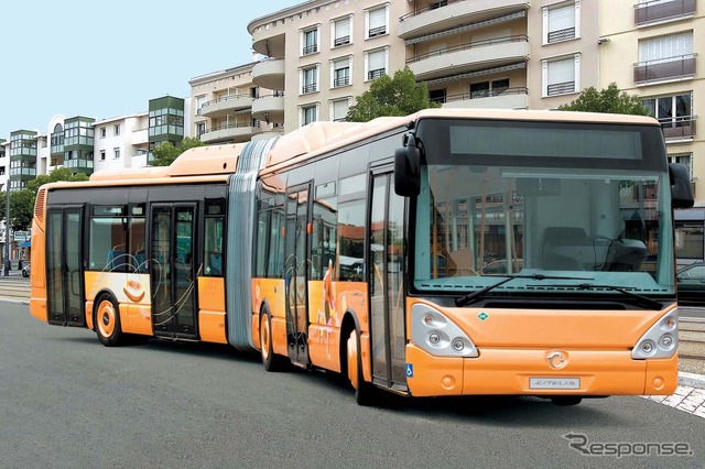 イリスバスが生産中の路線バス用車両「シテリス」のCNG（圧縮天然ガス）仕様。