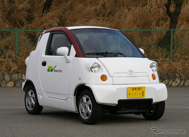 e-ZONEセダン