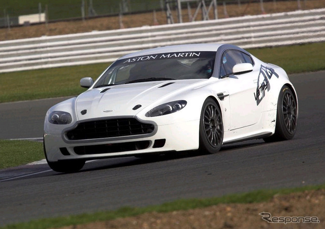 ヴァンテージ GT4