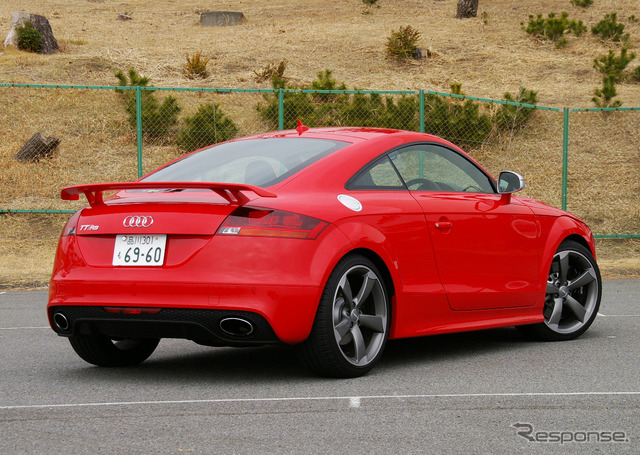 TT RSクーペ