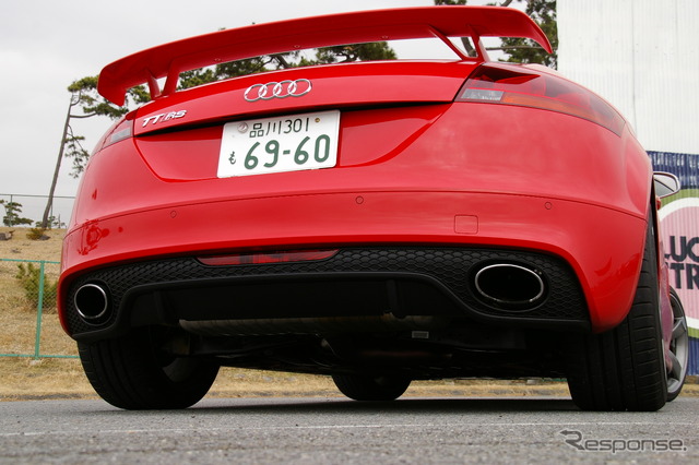 TT RSクーペ
